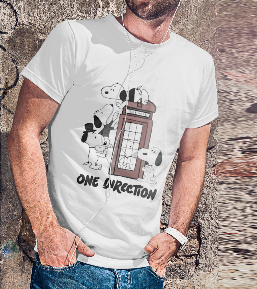 Snoopy One Direction Red Phone Booth T-Shirt