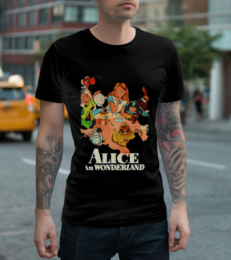 Alice In Wonderland Mad Hatter Tea Party Cartoon Smoking Scene T-Shirt