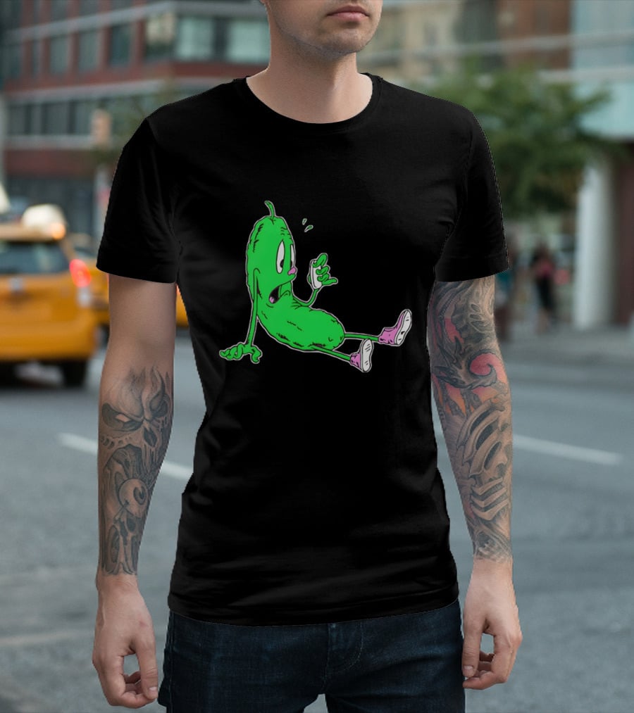 Stunsig Green Pickle Cartoon Phone Expression T-Shirt