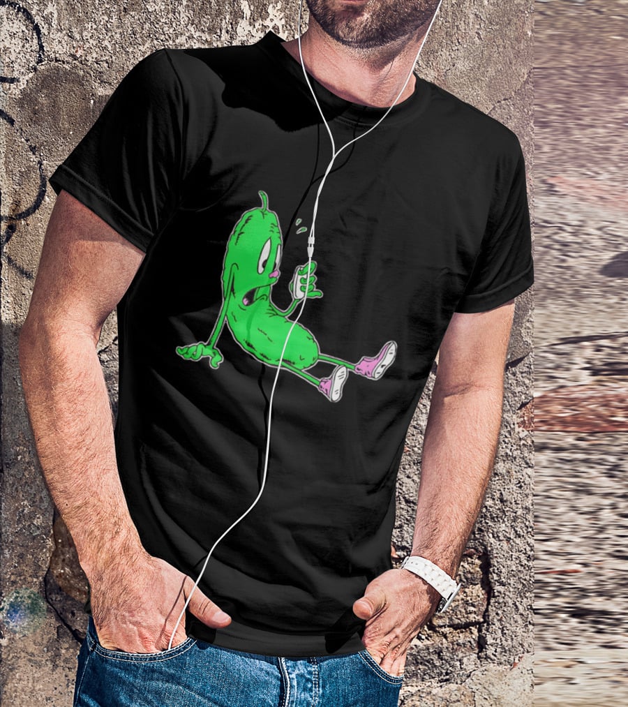 Stunsig Green Pickle Cartoon Phone Expression T-Shirt