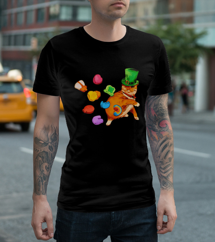 Lucky Cat With Green Clover Hat And Multicolored Elements St Patrick's Day T-Shirt