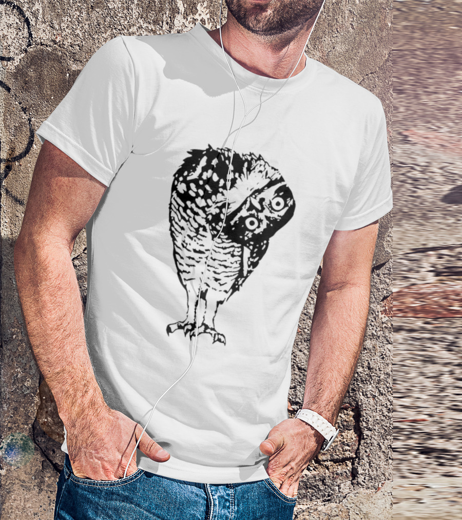 Linocut Owl Head Tilt Curious Bird Wildlife Sketch T-Shirt