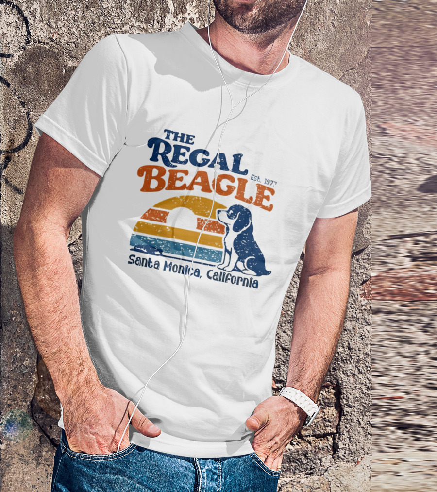 The Regal Beagle Santa Monica California Est 1977 Vintage Sunset Dog T-Shirt