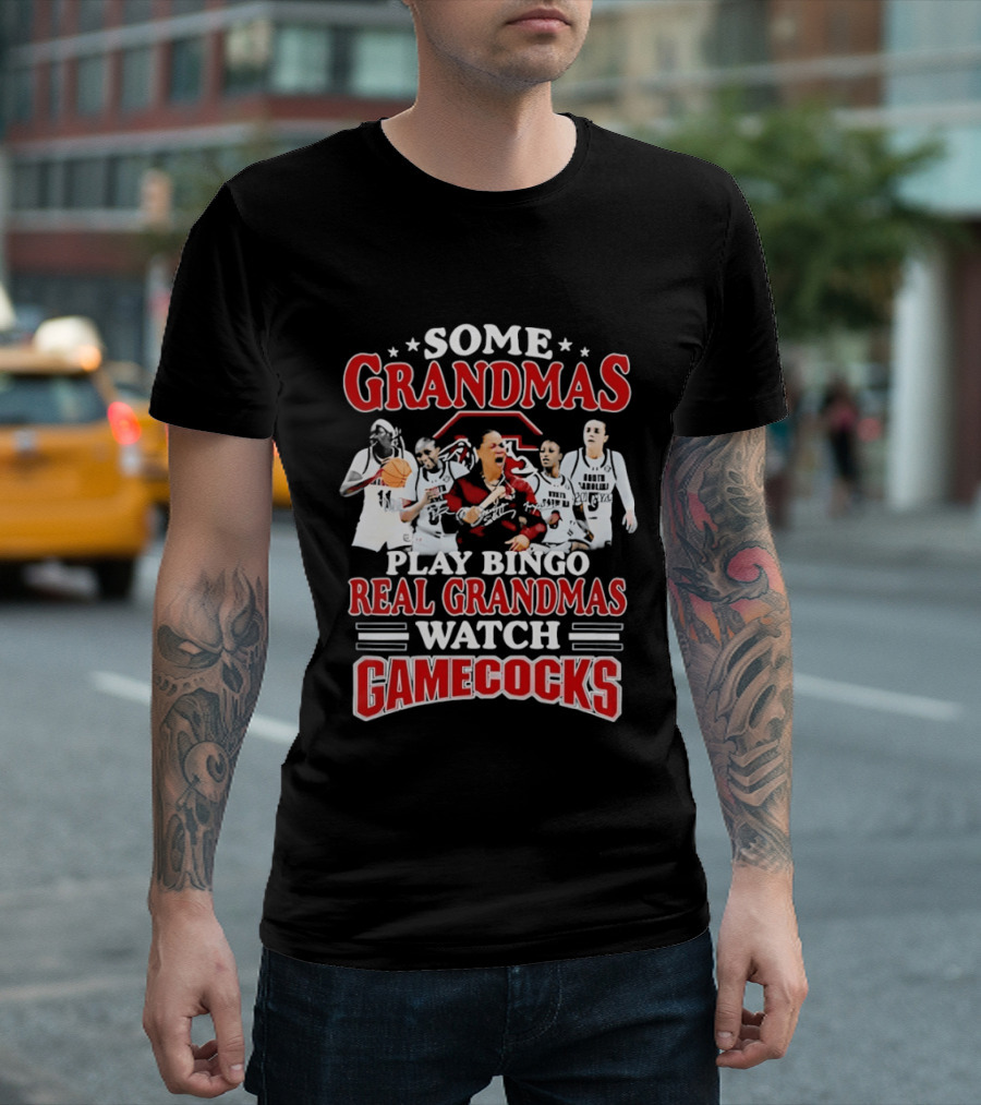 Some Grandmas Play Bingo Real Grandmas Gamecocks T-Shirt
