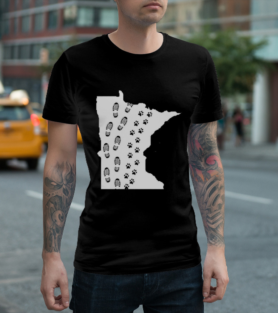 Minnesota Map Footprints And Paw Prints Outdoor Adventure T-Shirt