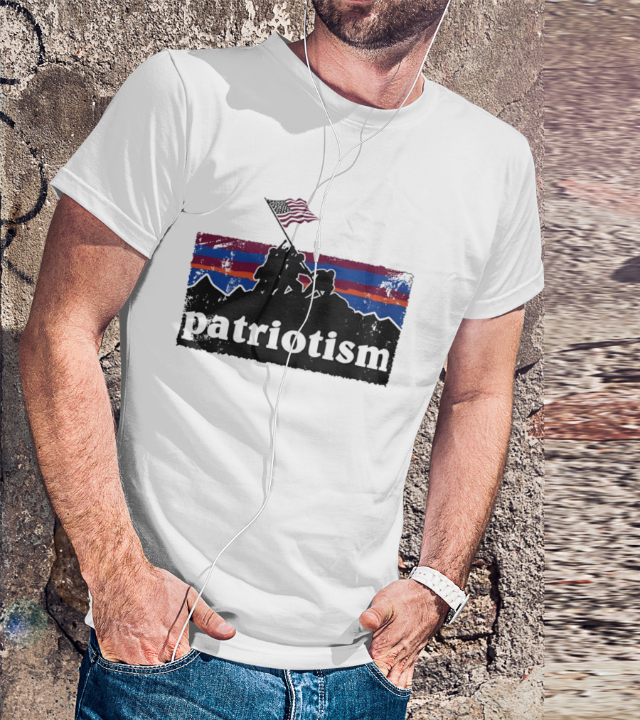 Patriotism Battle Of Iwo Jima Holding US Flag Mountain T-Shirt
