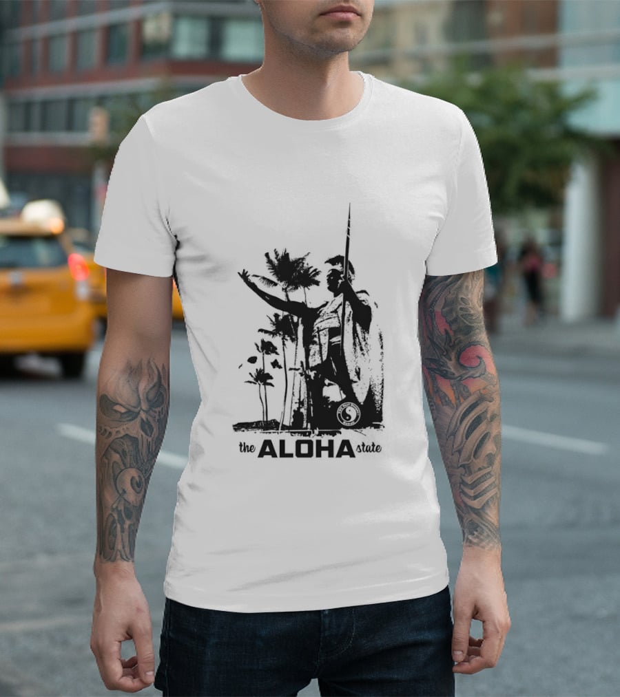 The Aloha State Ka Black White Hawaiian King Statue Palms T-Shirt