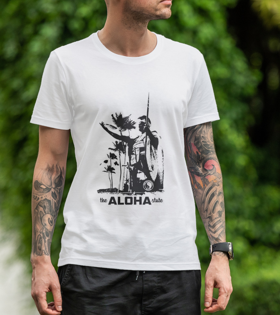 The Aloha State Ka Black White Hawaiian King Statue Palms T-Shirt