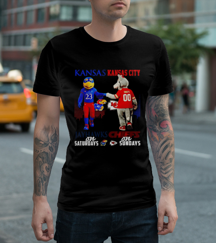 Kansas Jayhawks And Kansas City Chiefs Mascots Fist Bump 23 Vs 00 T-Shirt