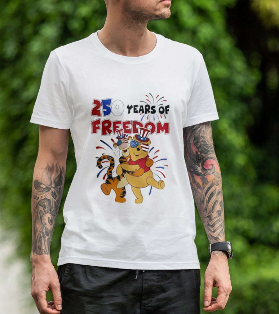 250 Years Of Freedom Winnie The Pooh And Tiger Celebration T-Shirt