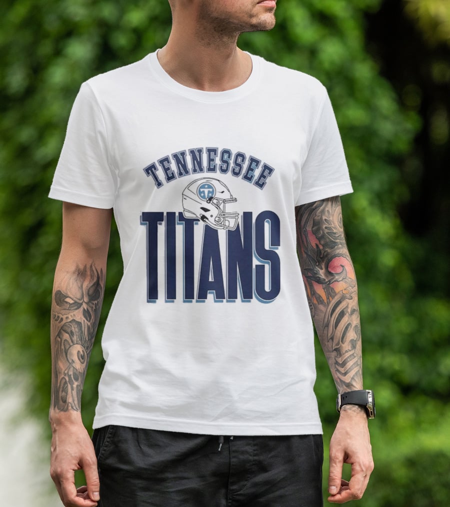 Tennessee Titans Helmet Gameday Couture Fierce Focus Relaxed Fit T-Shirt