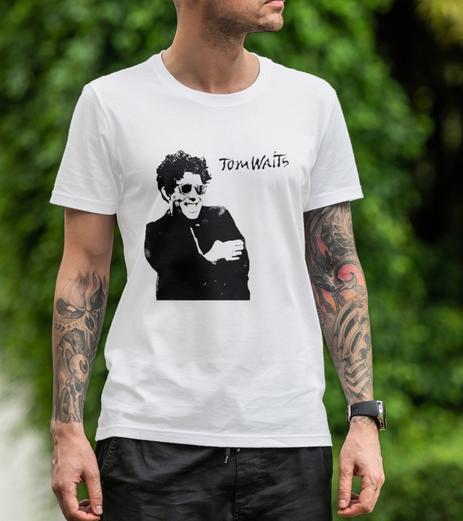 Maya Hawke's Tom Waits T-Shirt