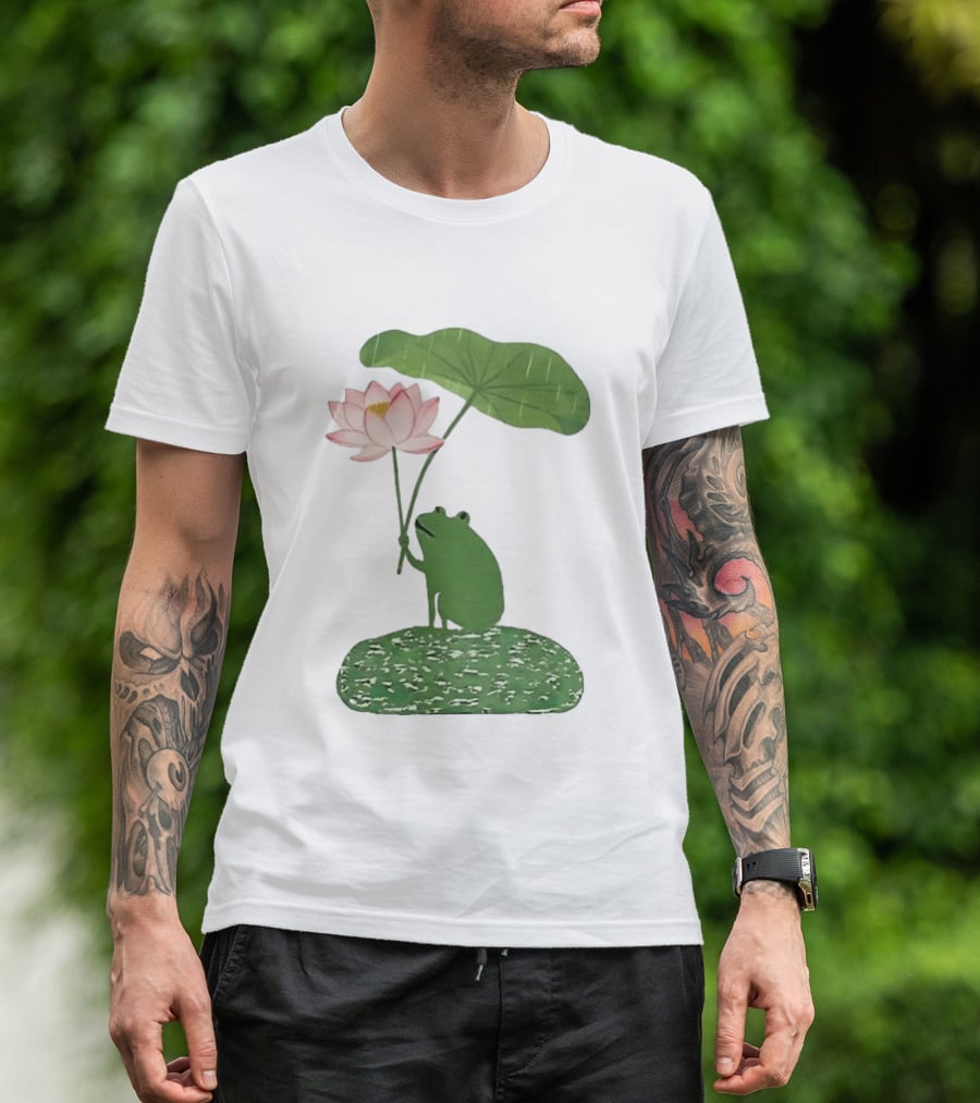 Frog With Lotus Umbrella Under The Rain Meme Cute Nature Scene T-Shirt