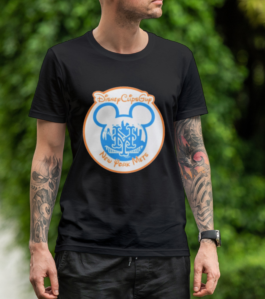 Disney Cups Guy New York Mets Mickey Ears T-Shirt