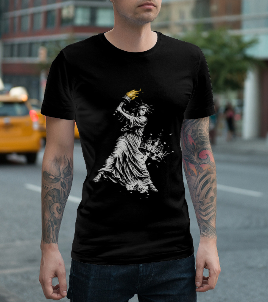 Statue Of Liberty Holding Torch Democracy No Kings Anti Trump T-Shirt
