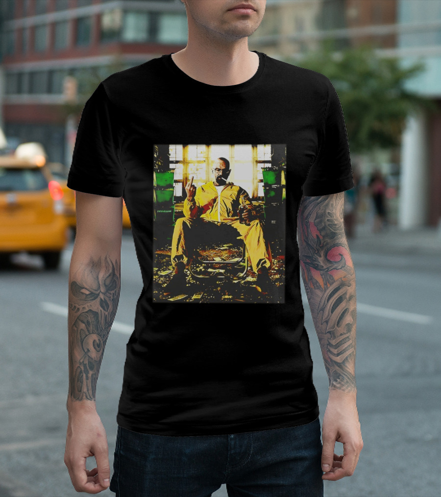 Breaking Bad Walter White Iconic Yellow Suit Middle Finger Scene T-Shirt