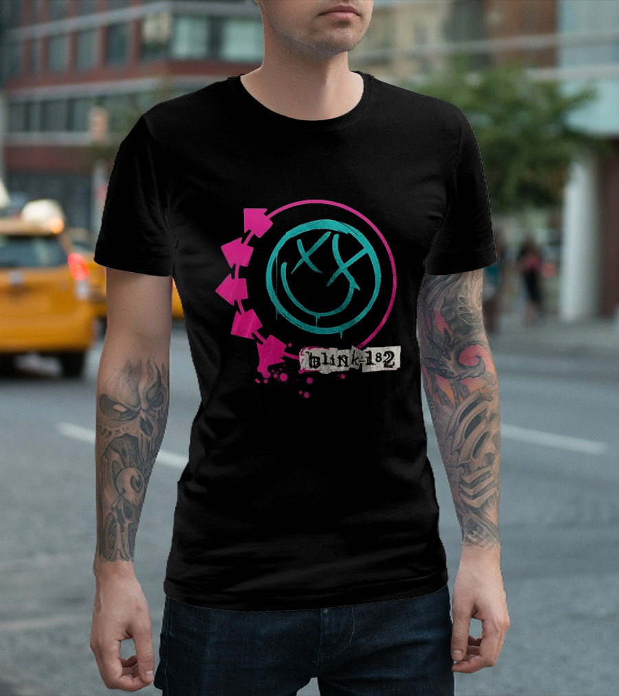 Blink 182 34th Anniversary Thank You For The Memories Band Signatures Iconic Smiley Logo Arrows T-Shirt