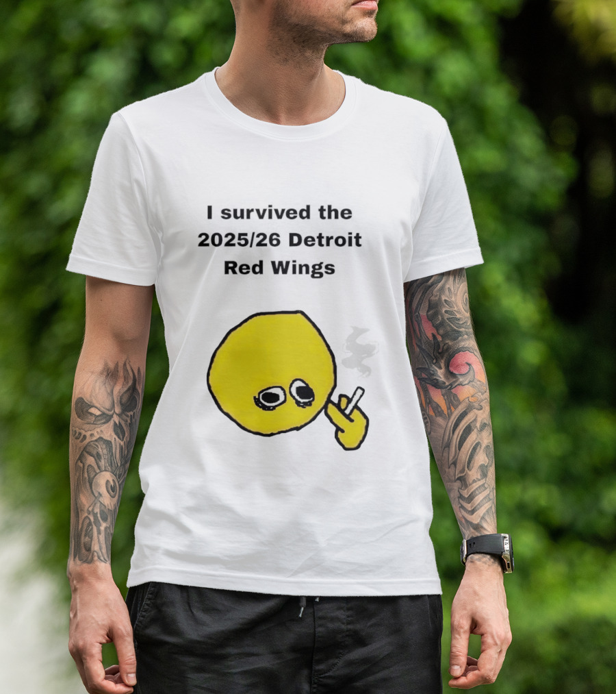 Smoking I Survived The 2025 26 Detroit Red Wings Yellow Face Smoking T-Shirt