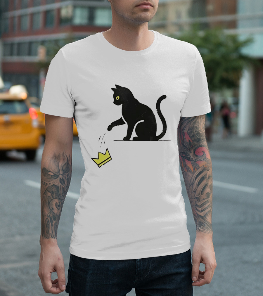 Cat Knocking Crown Anti King Humor Black Cat Yellow Eyes T-Shirt
