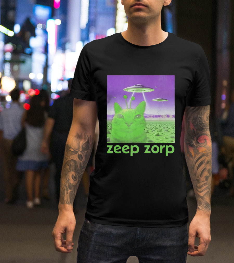 Zeep Zorp Green Cat Alien With UFOs In Space Desert Scenery T-Shirt