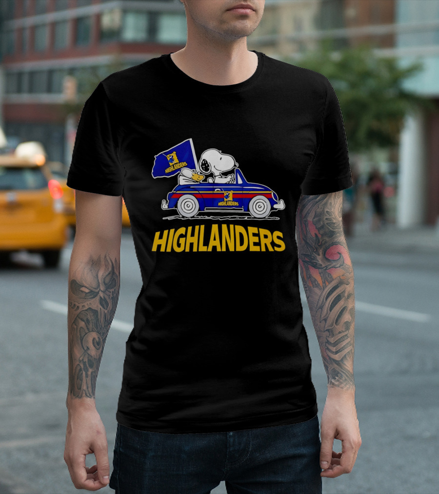 Snoopy And Woodstock Driving Car Cheering Highlanders Rugby T-Shirt