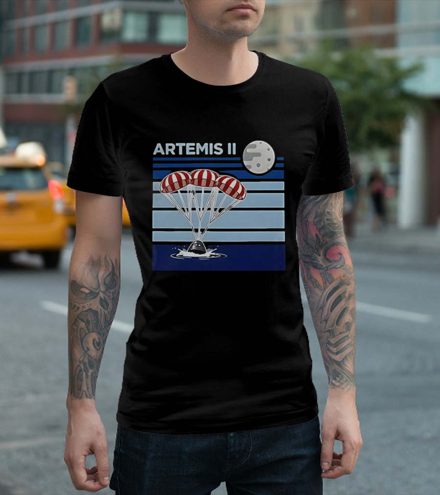 Artemis II Splashdown 2026 Orion Spacecraft Landed With Moon Parachute Scene T-Shirt