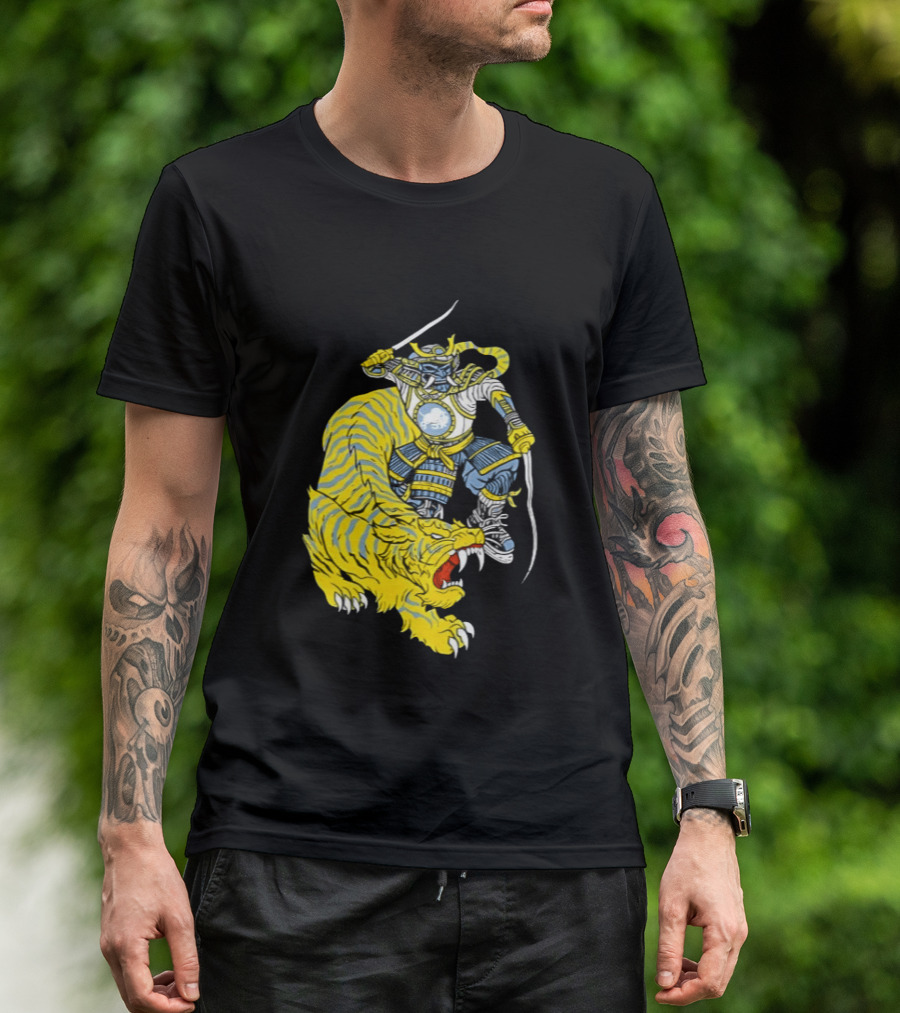Buffalo Sabres Knight Battling Fierce Sabretooth Tiger T-Shirt