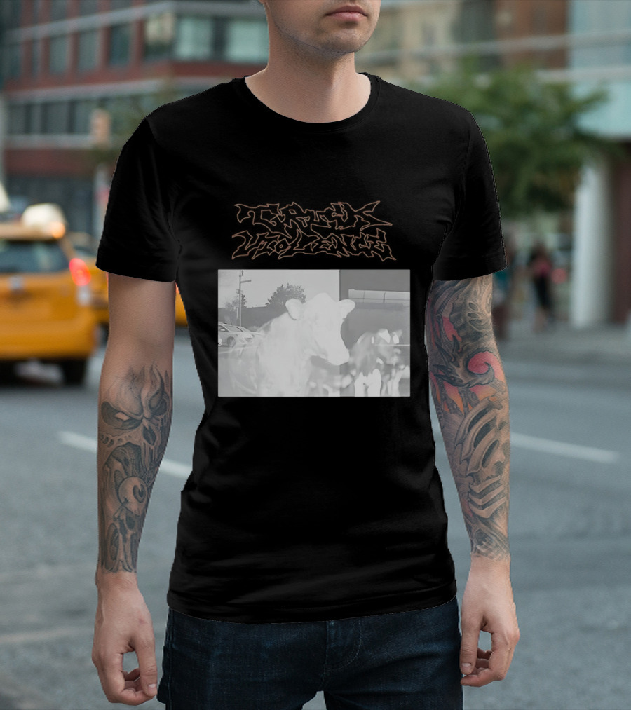 Truck Stop Violence Cow Photo Retro Style Casual Wear T-Shirt