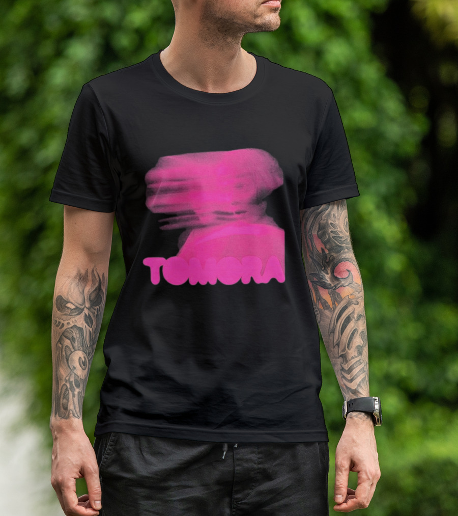 TOMORA Pink Blurred Portrait Friendly Companion T-Shirt