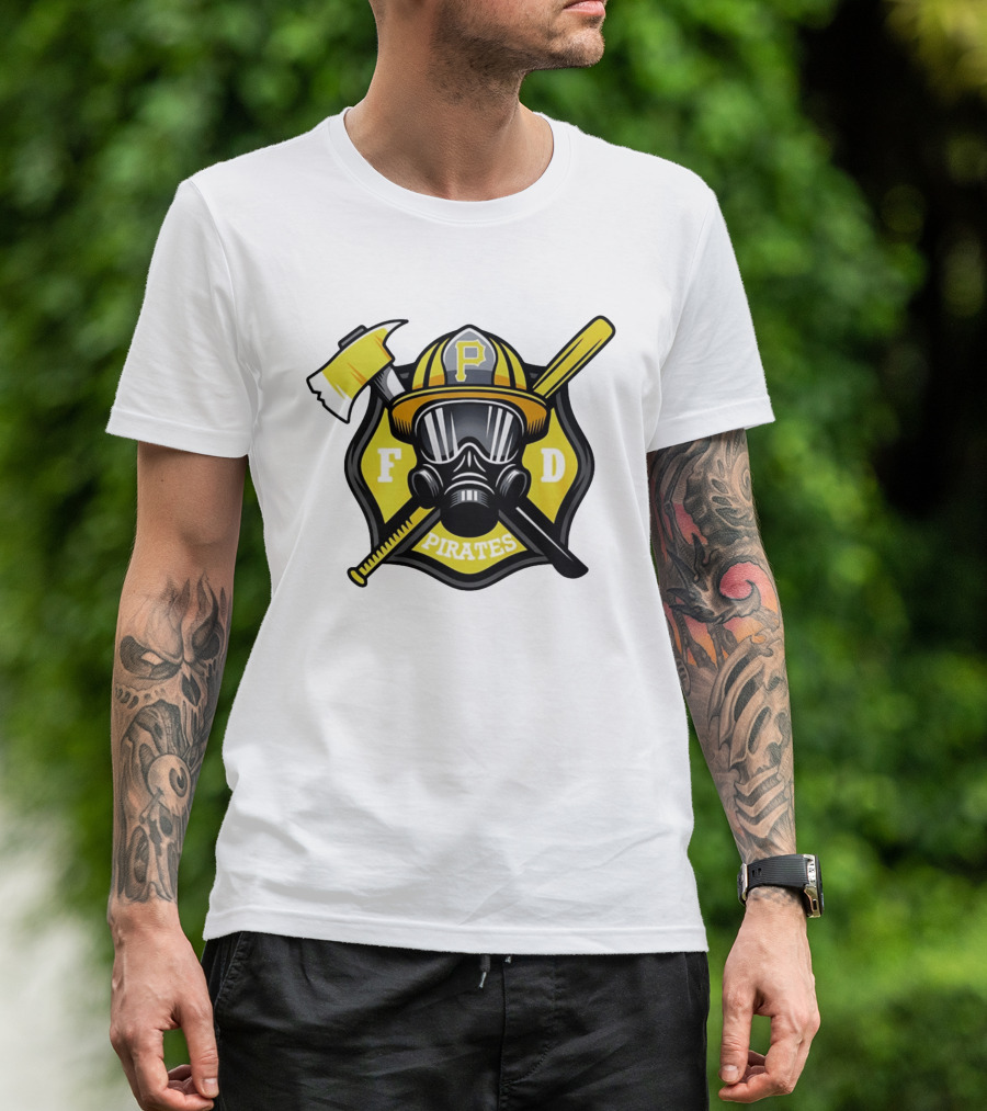 Pittsburgh Pirates Firefighter Helmet Ax FD Spirit T-Shirt