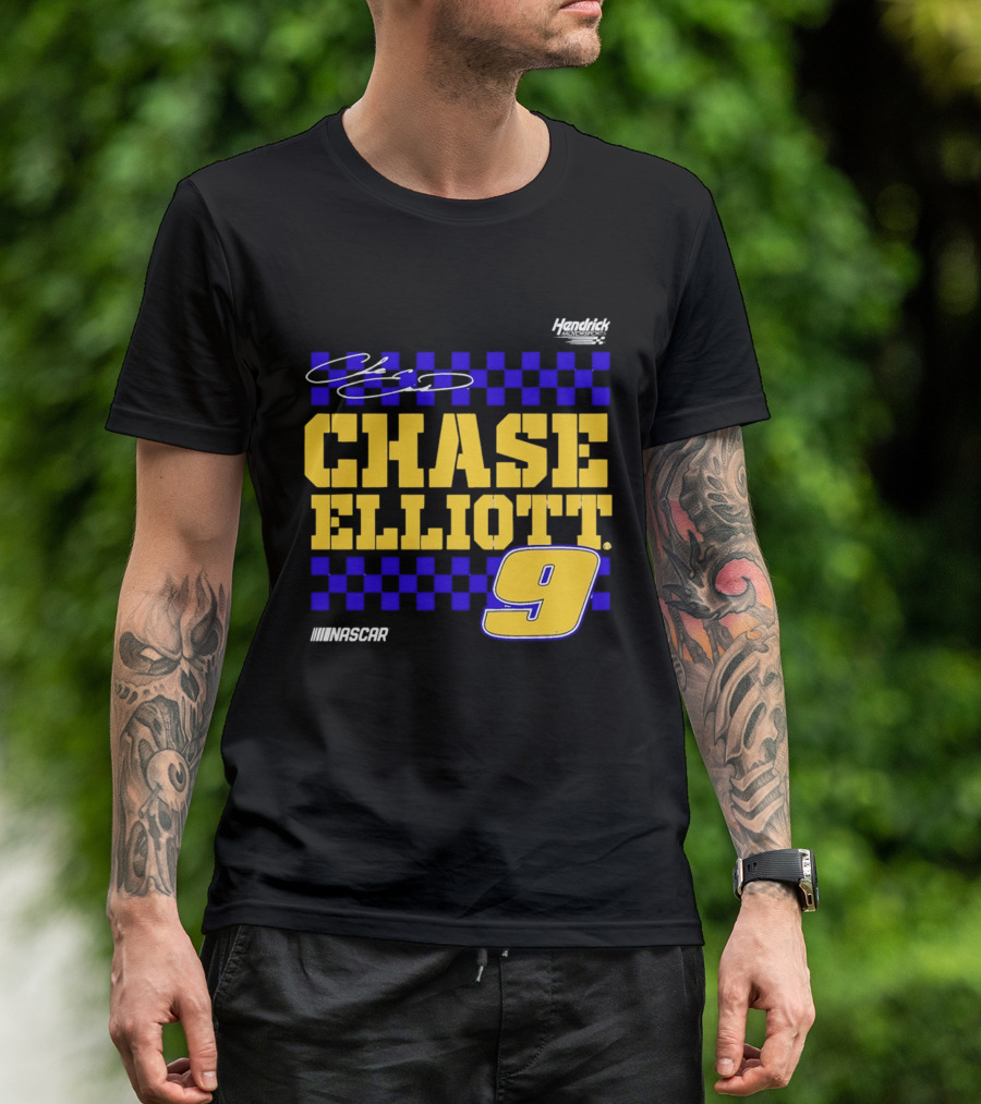 Chase Elliott 9 NASCAR Hendrick Motorsports Vive La Fete Autographed T-Shirt
