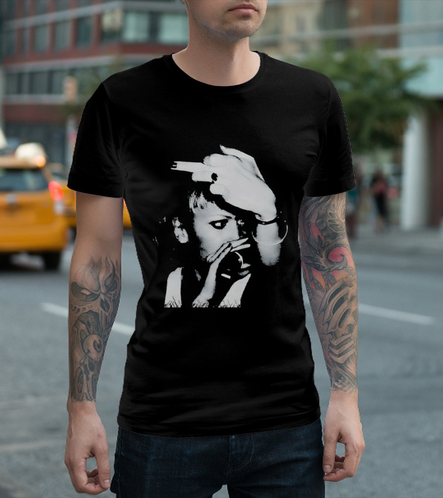 Gwen Stefani Middle Finger Classic Punk Rock Iconic Gesture T-Shirt