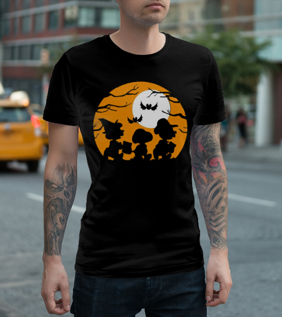Great Pumpkin Charlie Brown Peanuts Trick Or Treat Halloween Moon Bat Silhouettes T-Shirt