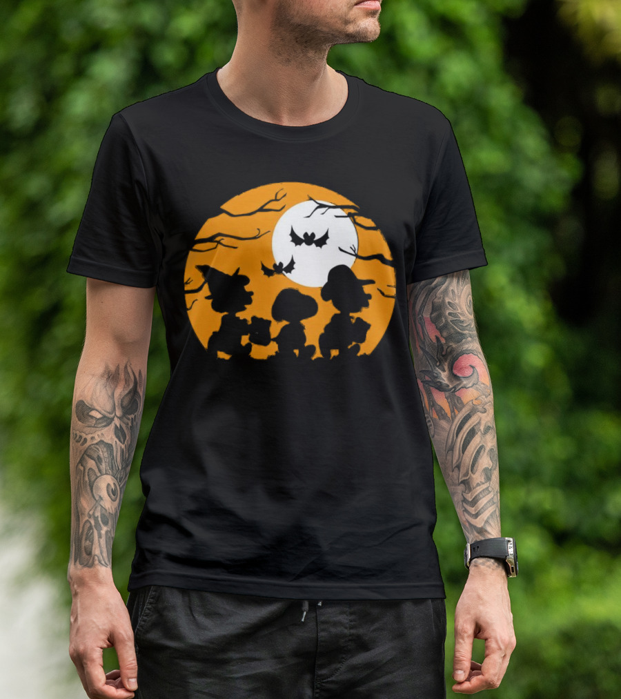 Great Pumpkin Charlie Brown Peanuts Trick Or Treat Halloween Moon Bat Silhouettes T-Shirt