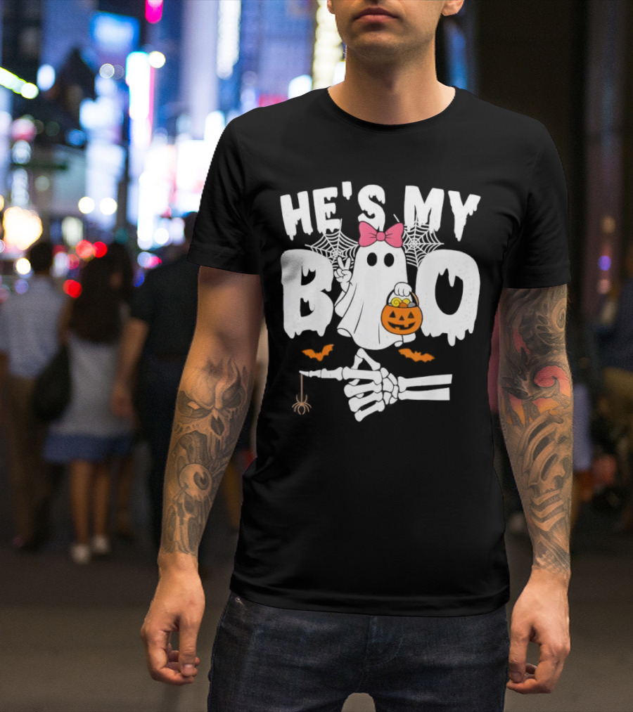 He’s My Boo Pink Bow Ghost With Pumpkin Candy Basket And Skeleton Hand Halloween T-Shirt