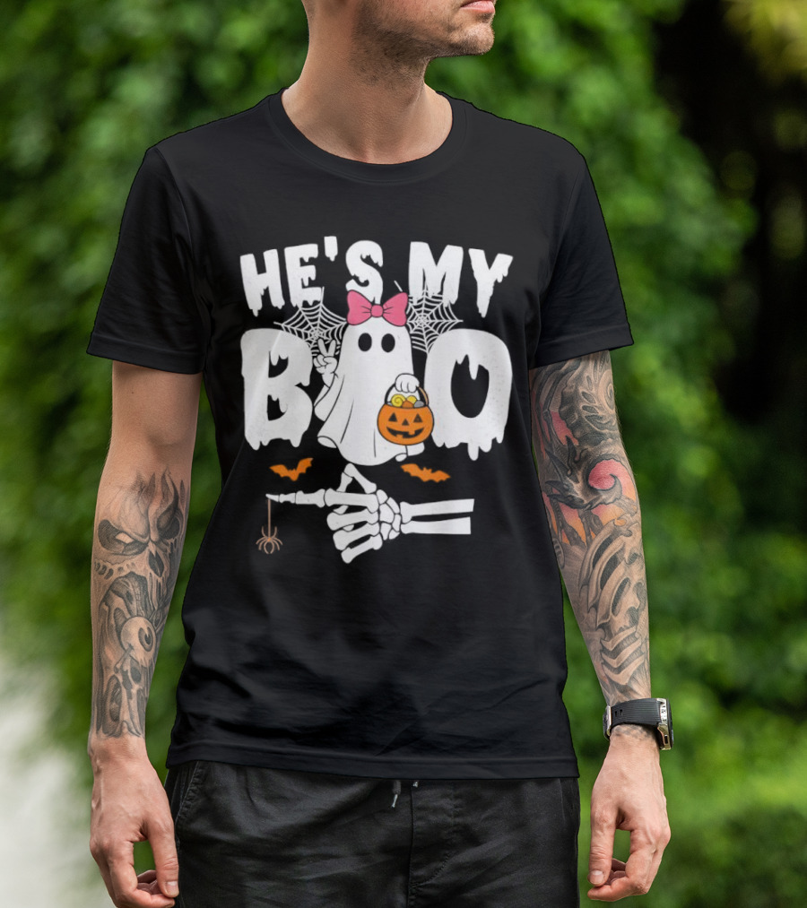 He’s My Boo Pink Bow Ghost With Pumpkin Candy Basket And Skeleton Hand Halloween T-Shirt
