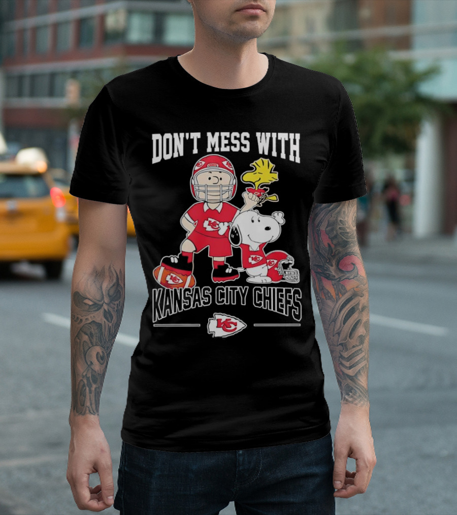 Don’t Mess With Kansas City Chiefs And Peanuts Characters Collaboration T-Shirt