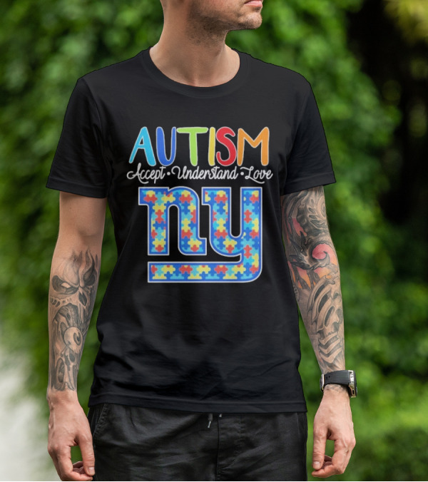 Autism Accept Understand Love NY Giants Puzzle Piece Pattern T-Shirt