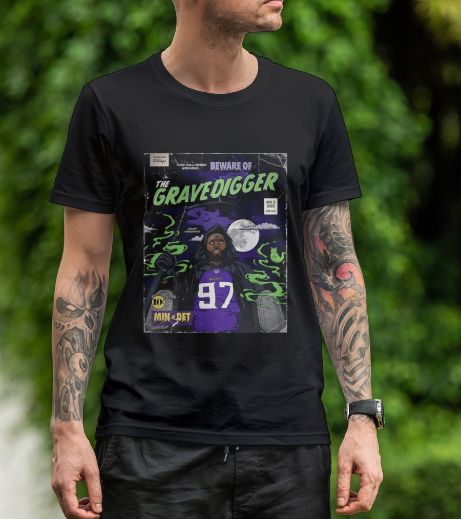 Minnesota Vikings Vs Detroit Lions 2025 Beware Of The Gravedigger Javon Hargrave Comic T-Shirt