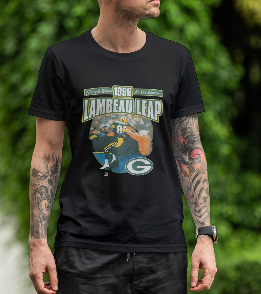 Green Bay Packers Lambeau Leap 1996 Super Bowl XXXI Celebration Iconic Football Moment T-Shirt