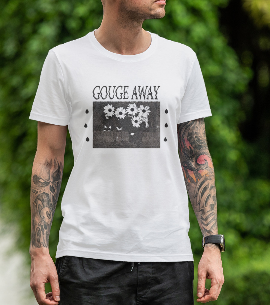 Gouge Away Flowerhead Floral Motif Teardrop Accents T-Shirt