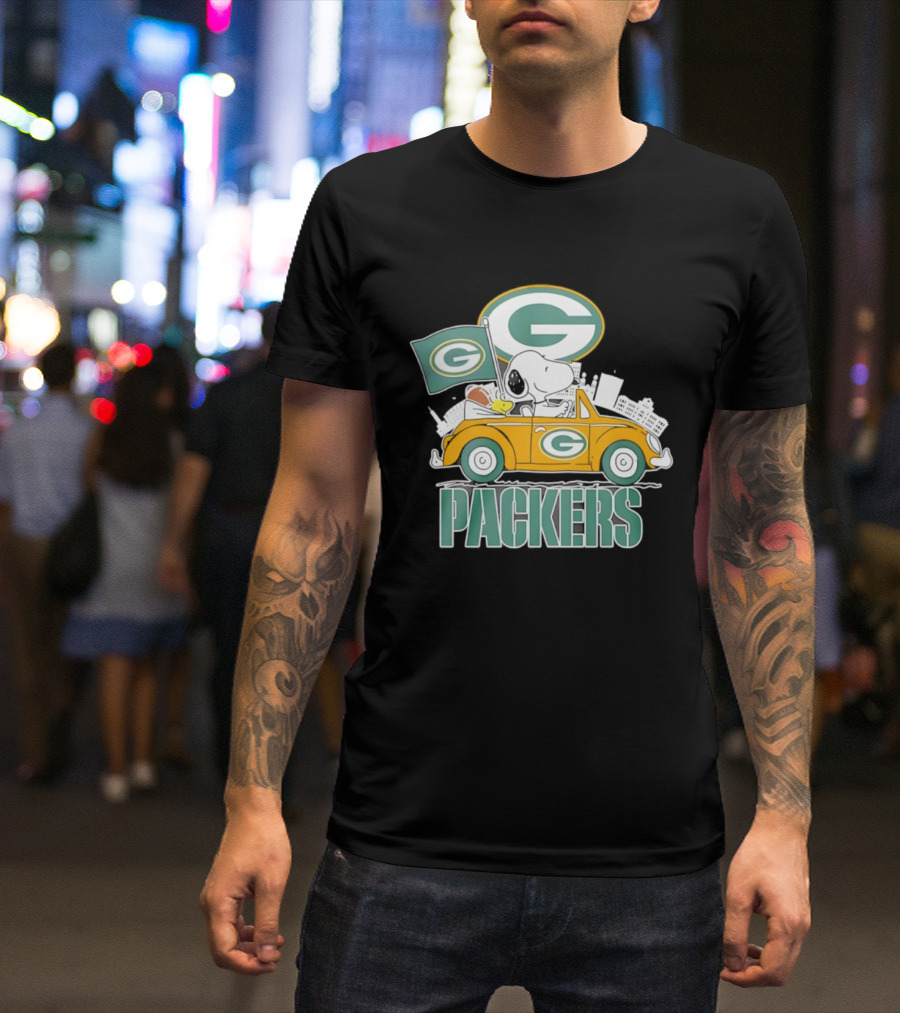 Green Bay Packers Snoopy Woodstock Driving Car Football Fan Art T-Shirt