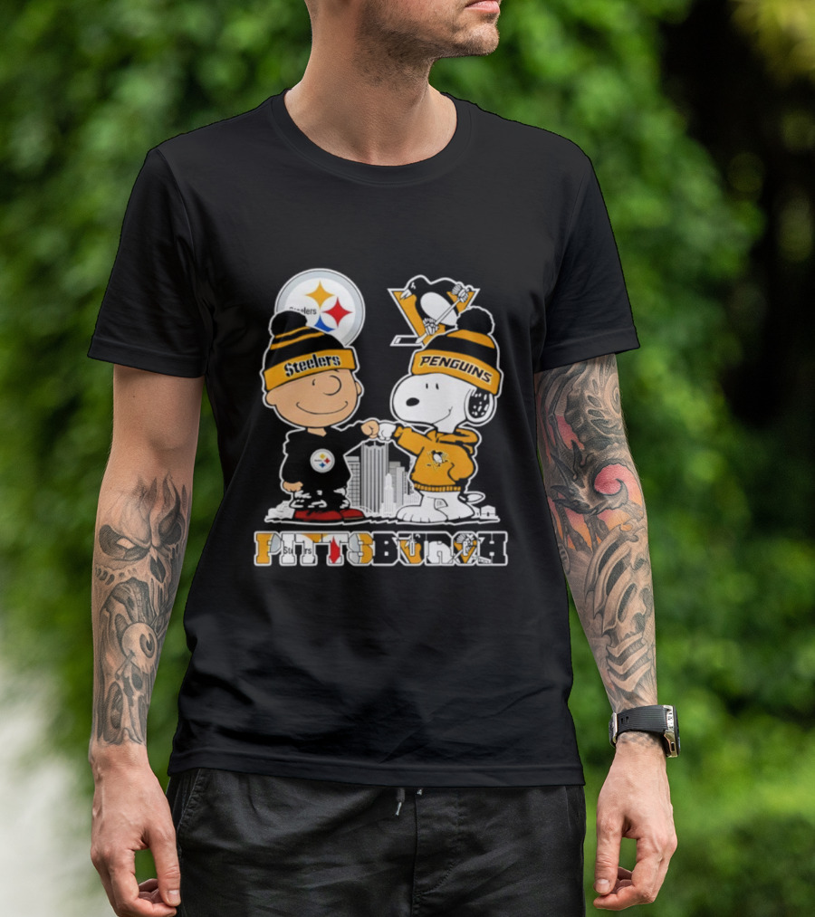 Pittsburgh Steelers Penguins Snoopy Charlie Brown Commemorative Sports Fan Graphic T-Shirt