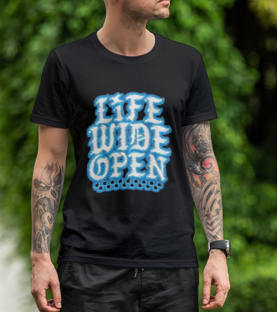 Life Wide Open Chrome Thread Cboystv Bold Blue Distressed Look T-Shirt