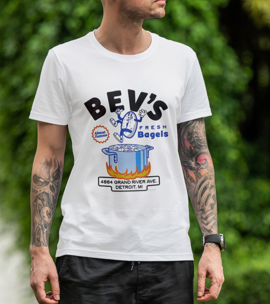 Bev’s Fresh Bagels 4884 Grand River Ave Detroit Animated Boiling Bagel Cartoon T-Shirt
