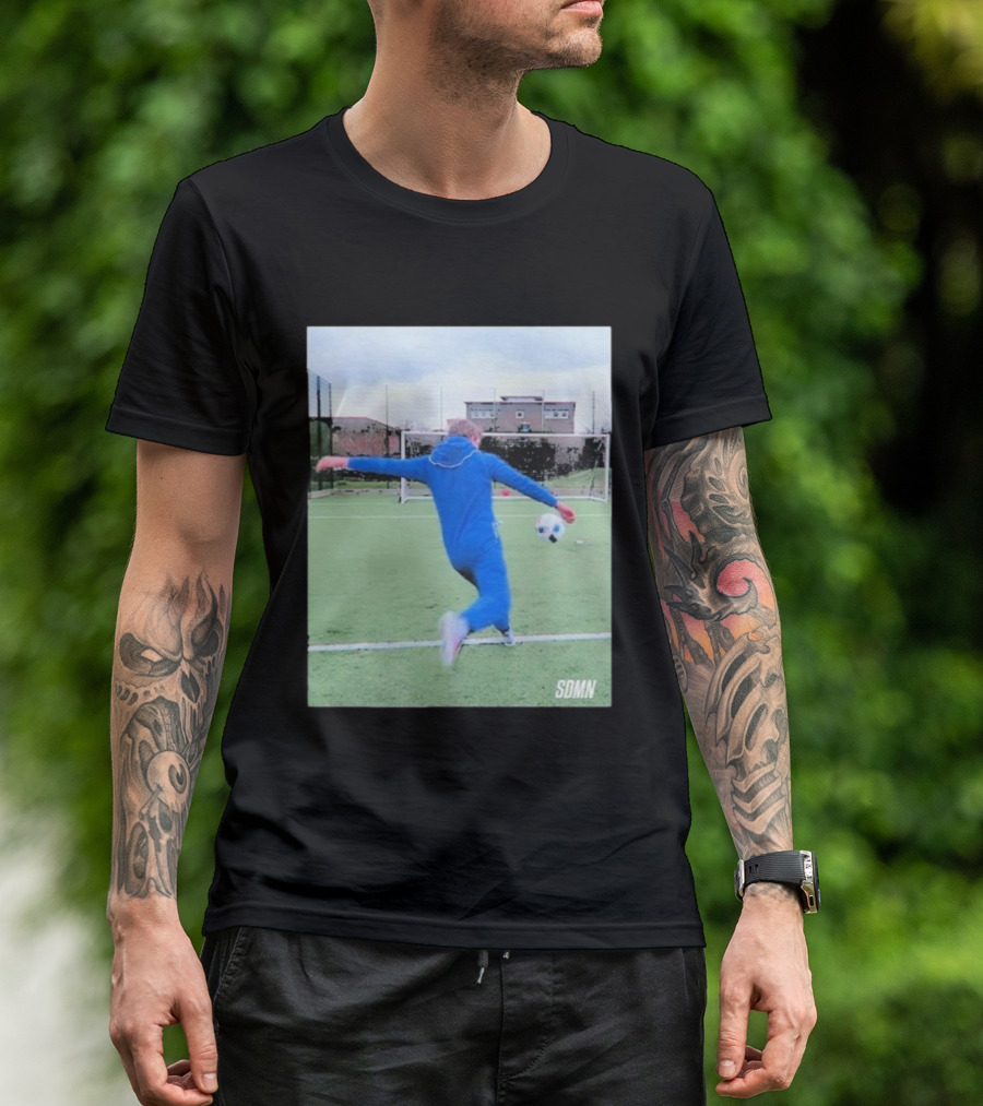 Sidemen SDMN W2s Crossbar Volley Football Action Shot T-Shirt
