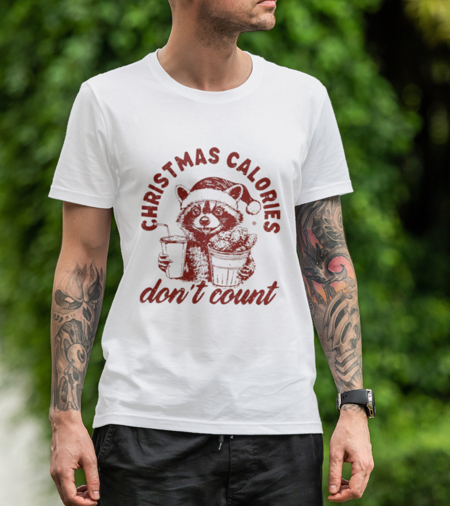 Christmas Calories Don’t Count Raccoon Santa Hat Holiday Treats T-Shirt