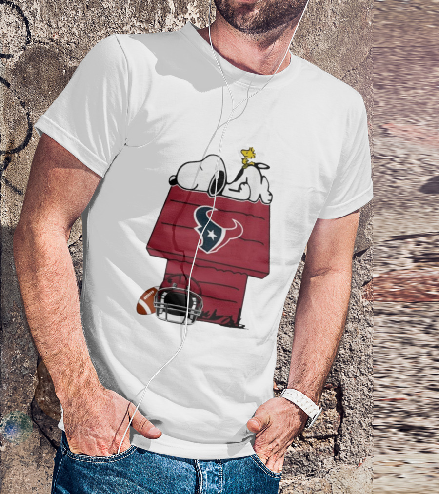 Houston Texans Snoopy Woodstock Peanuts Football House Doghouse Helmet T-Shirt
