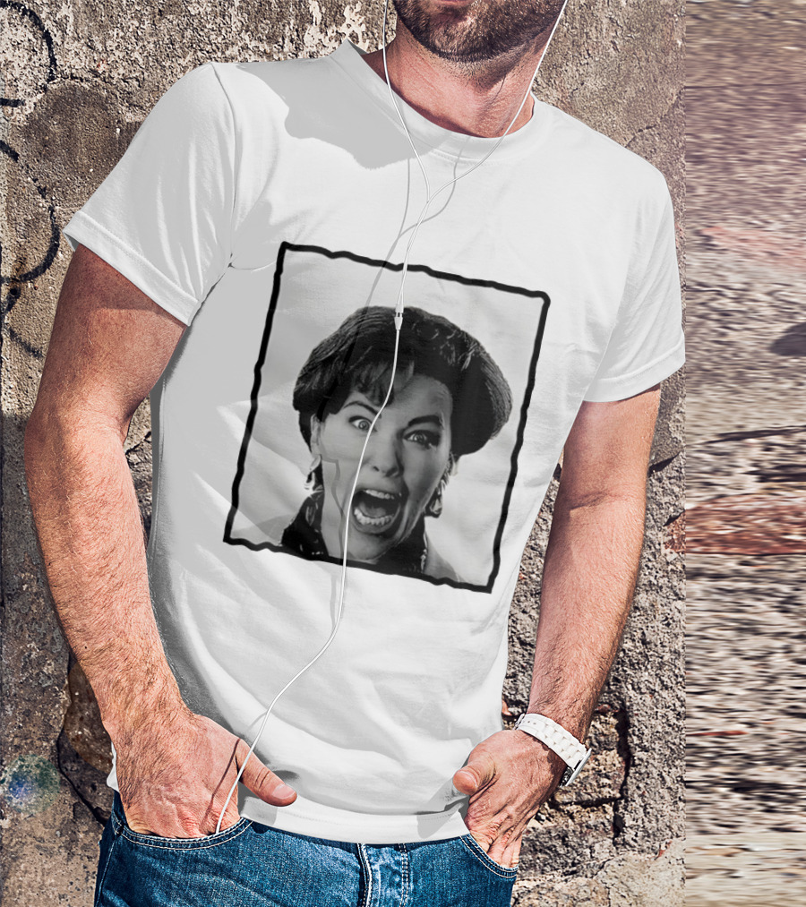 Kevin’s Mom Screaming Home Alone Christmas T-Shirt