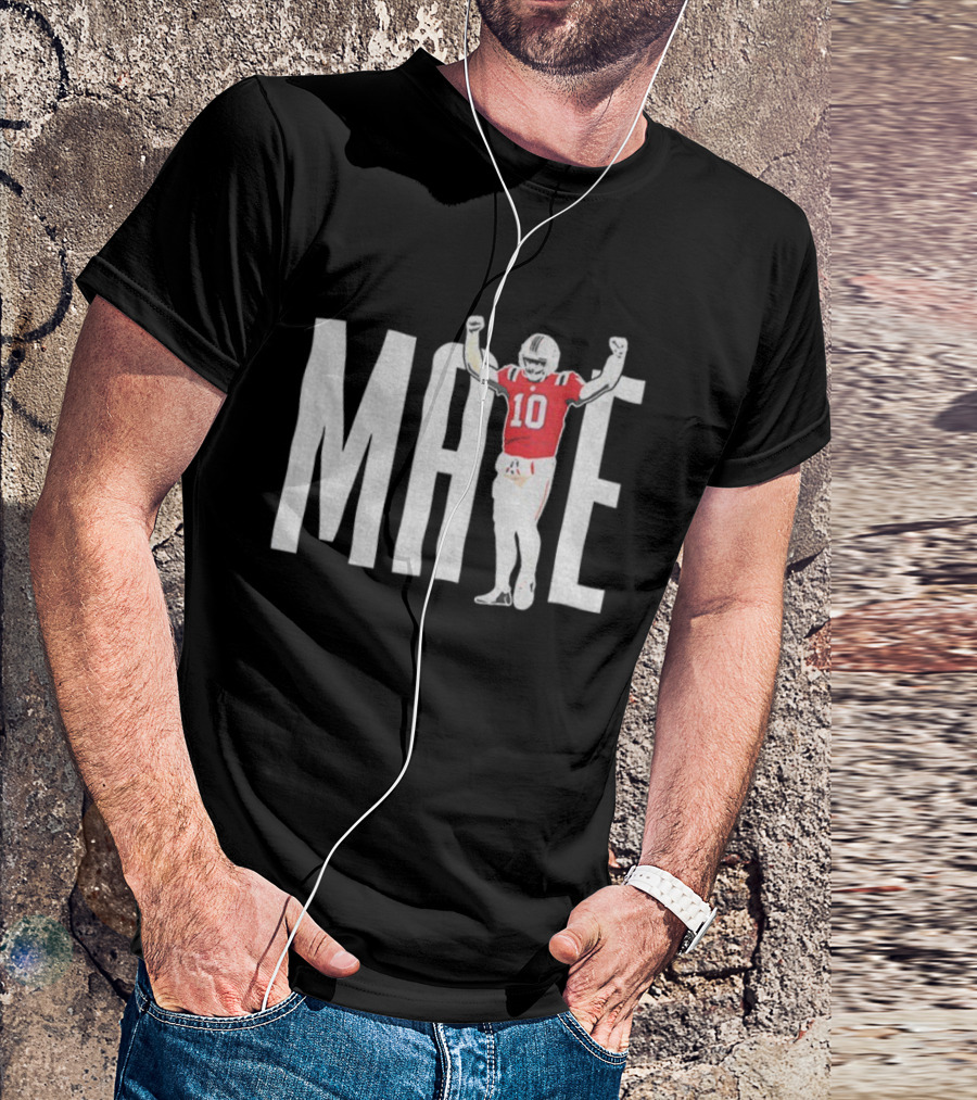 MAYE 10 New England Patriots Football NFL 2025 Cartoon T-Shirt